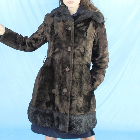 Vintage 70s Faux Fur Coat Groovy Black and Brown Fuzzy Jacket - Picture 6 of 8